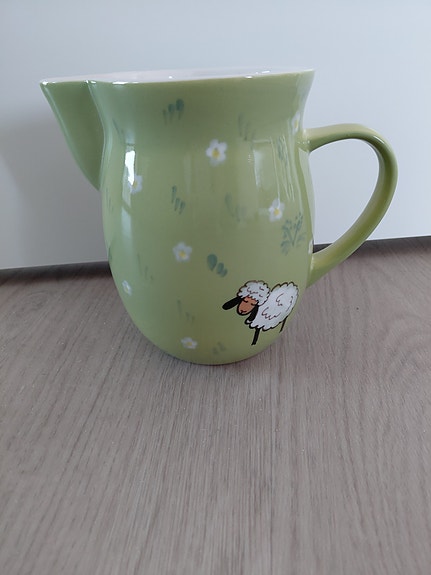 Vihreä keramiikka kannu 1.5l
