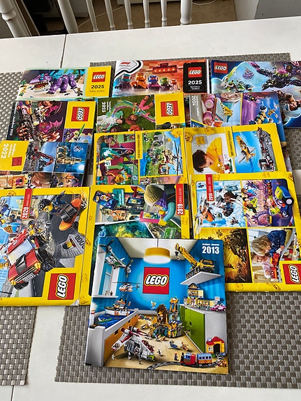 Lego ja lelu kuvastoja iso kasa