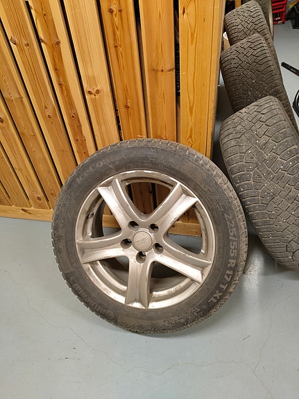 Anzio Wave 7,5x17 H2 vanteet continentalin nastarenkailla, BMW, Mini, Opel