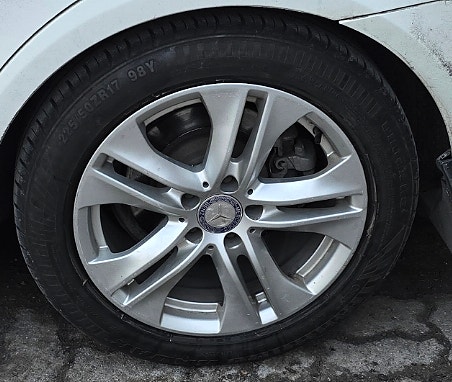 Mercedes-Benz s212 vakio alumiinivanteet kesärenkailla