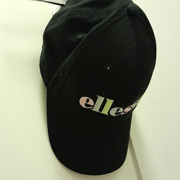 Ellesse lasten lippis