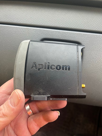 Aplicom ajoneuvoseurantalaite GPS/GSM musta