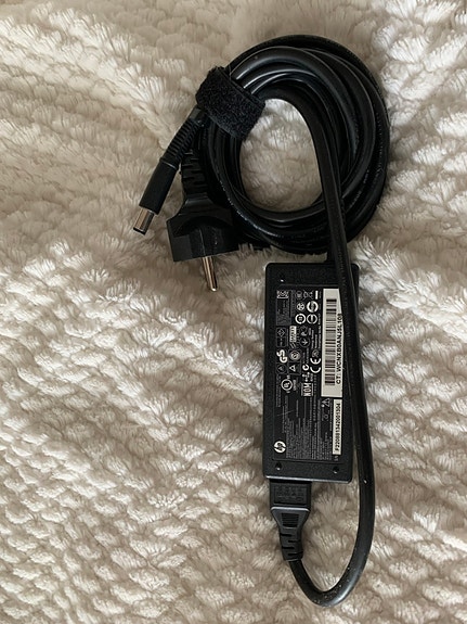 HP AC adapter 65w kannettavan laturi