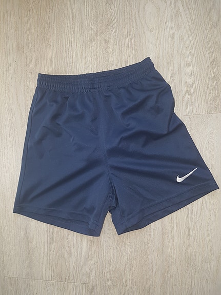 Nike poikien shortsit koko 128-140 sininen