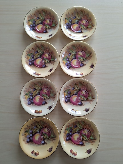 Aynsley England Fine Bone China – Fruit Plates Set of 8 – Signed D. Jones