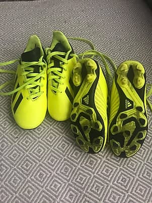 Adidas jalkapallokengät