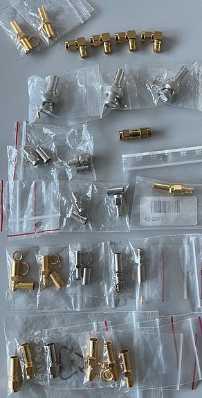 SMA-liittimet ja adapterit (25 kpl)