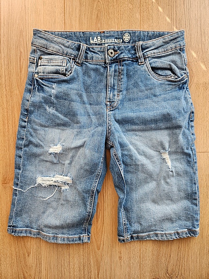 Poikien shortsit
