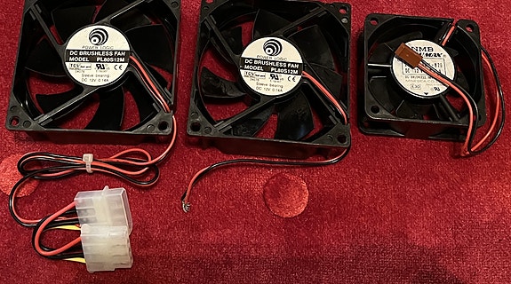 Laitetuulettimet 3 kpl Power Logic DC brushless fan model 80 mm