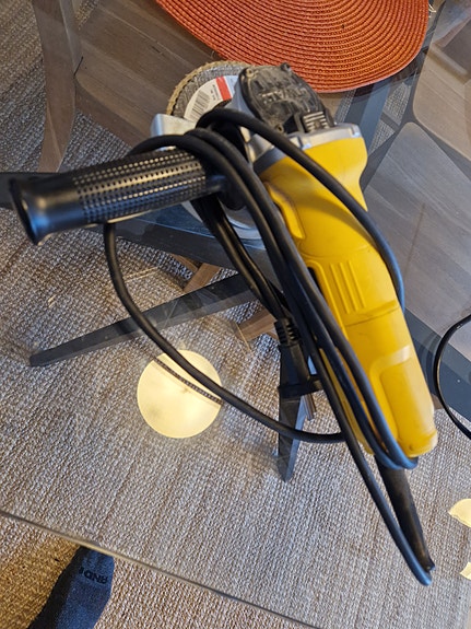 Dewalt dwe4057-qs kulmahiomakone