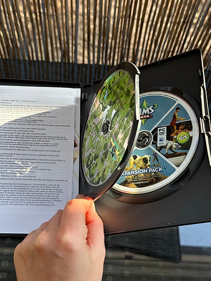 Product image 3 of 3