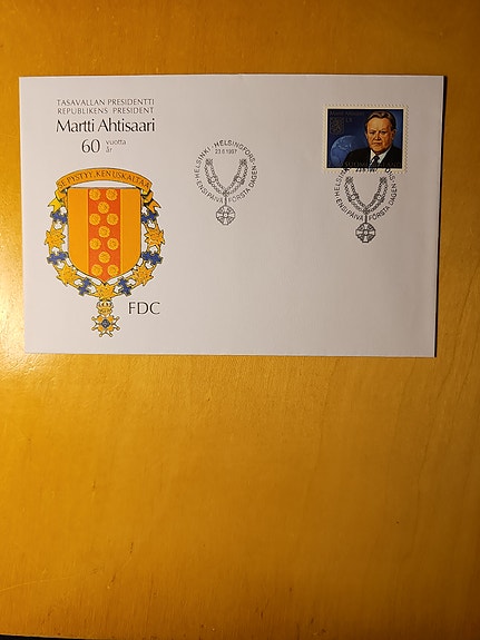 Suomi ensipäivänkuori postimerkki Martti Ahtisaari 60 vuotta