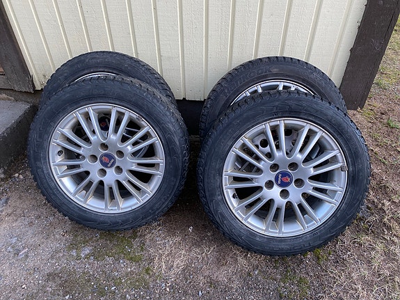Saab nastarenkaat vanteilla