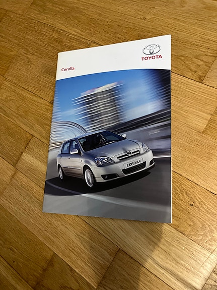 Toyota Corolla 2004-esite (mm. T-Sport)