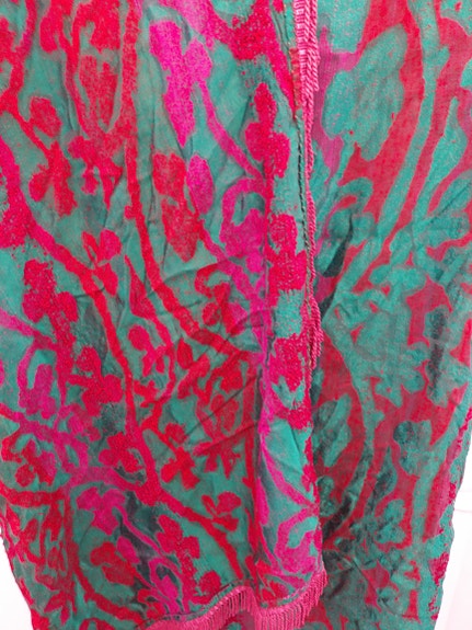 Antiikki vintage silkki piano peitto / pöytäliina hapsuilla pinkki ja vihreä