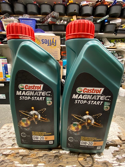 Castrol Magnatec stop-start 0w-20 2 litraa