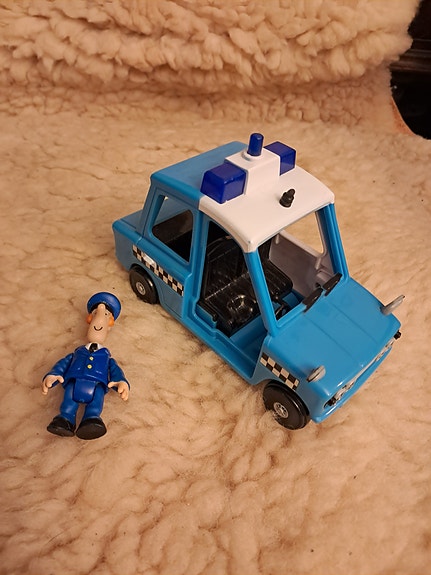 Posti Paten auto ja Pate