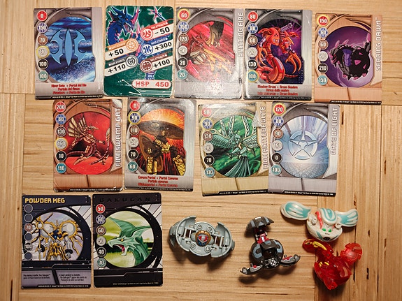 Bakugan -hahmot ja kortit