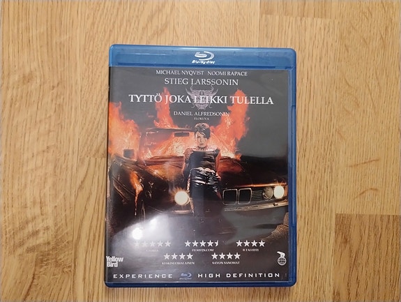 Tyttö joka leikki tulella Blu-ray