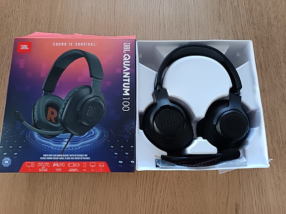 JBL kuulokkeet