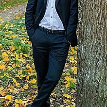 Nuoren miehen Bossin slim fit -puvun housut koko 48