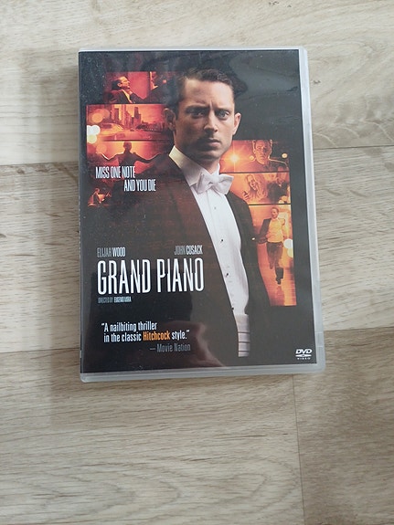 Grand Piano DVD Elijah Wood