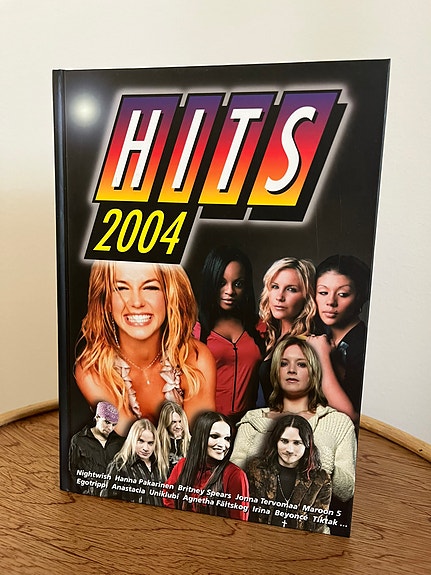 Hits 2004 nuottikirja