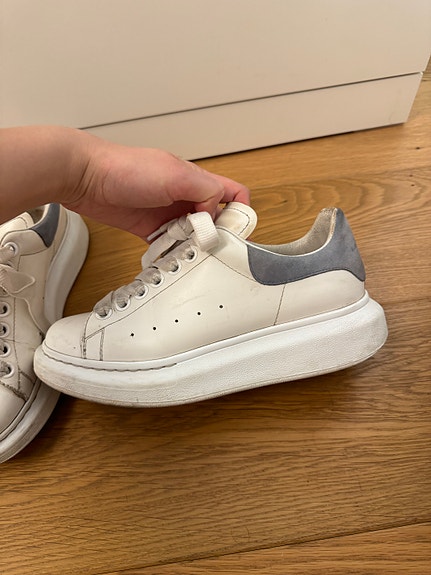 Alexander McQueen tennarit 37.5