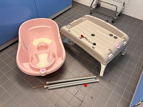 OkBaby  vauvan amme ja kylpyteline vaaleanpunainen