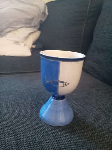 käsinmaalattu maljakko