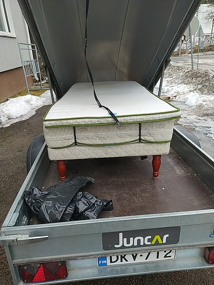 Jensen sänky ja patja