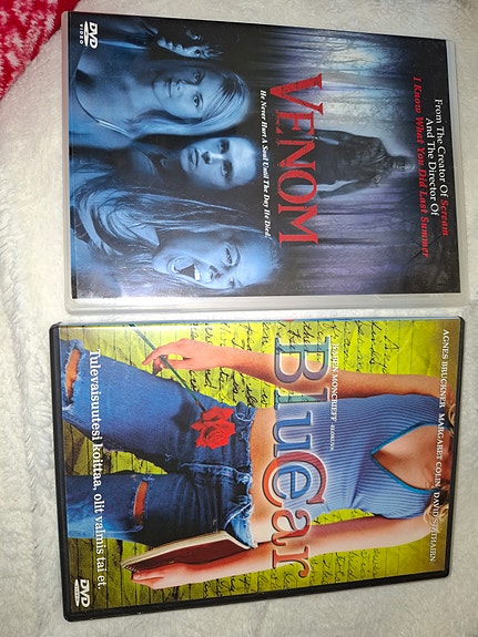 Venom ja Blue Car dvd-elokuvat