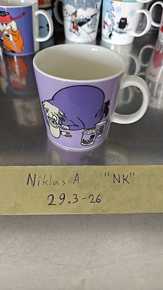 Muumimuki "Hemuli" violetti
