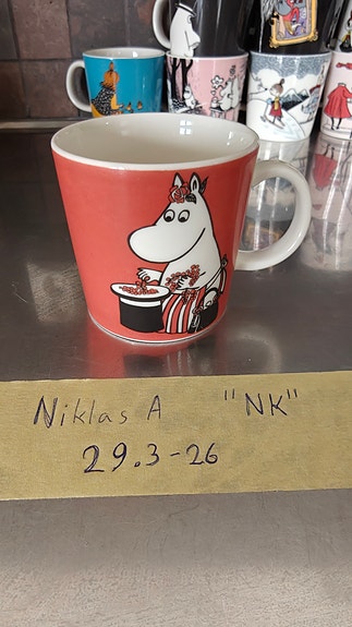 Muumimuki "Muumimamma" punainen