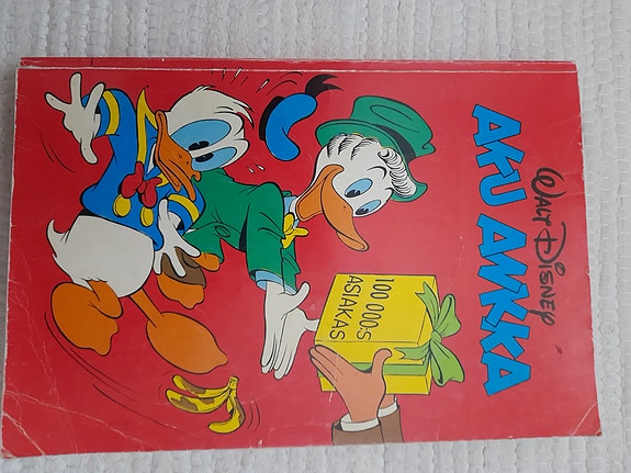 Aku Ankka kirja 1982