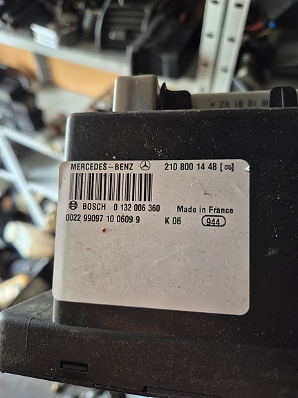 Mercedes Benz w124,210 alipaine pumppuja