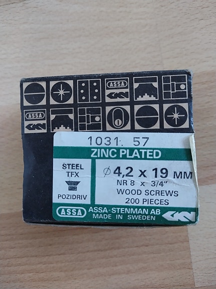 Assa 1031-57 puuruuvit 4,2 x 19 mm sinkitty teräs 200 kpl
