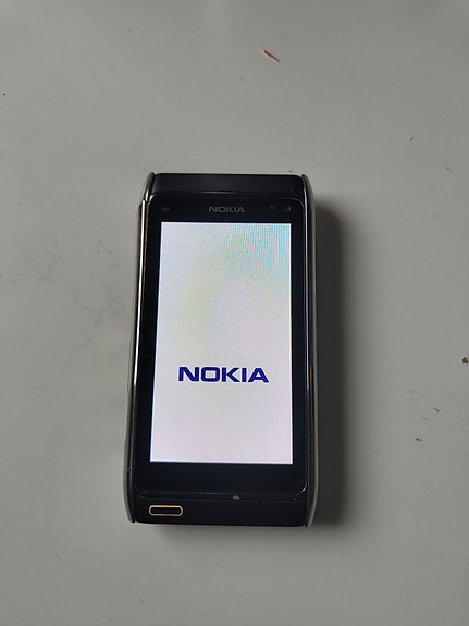 Nokia N8