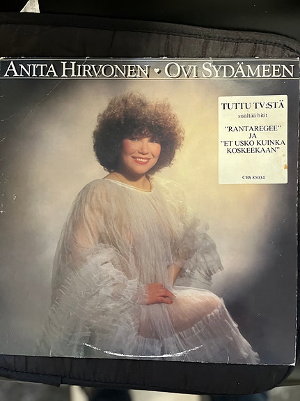 Anita Hirvonen Ovi sydämeen LP-levy