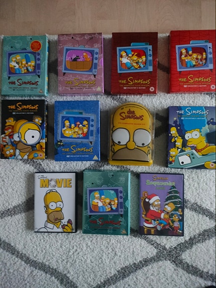 Simpsons dvd elokuvia 39 kpl