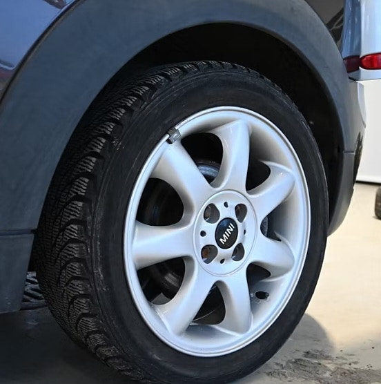 Ostetaan 205/50 R16 kesärenkaat