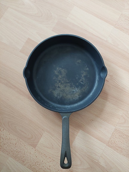 Rautainen paistinpannu