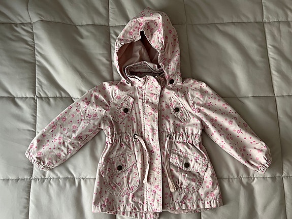 Lindex kevättakki 92