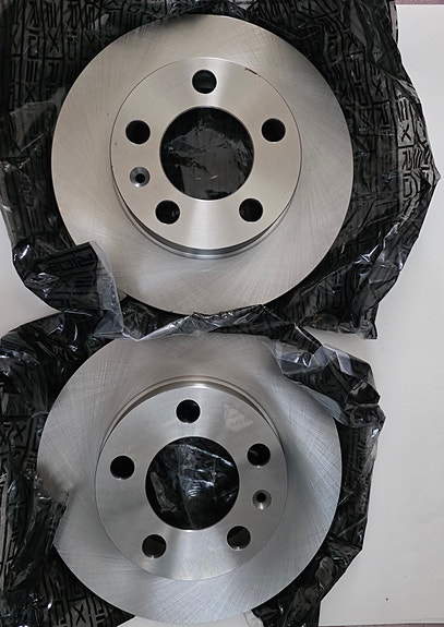 VW Golf mk4 232mm takajarrulevyt