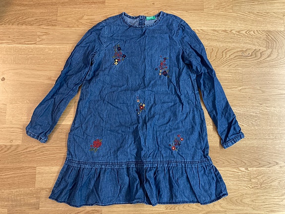 Benetton mekko