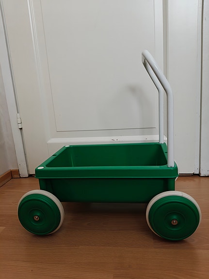 Plaston taaperokärry