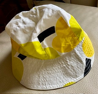Myydään ihana Marimekko Pikku Mäkikaura Unikko -lierihattu (n. 52 cm)