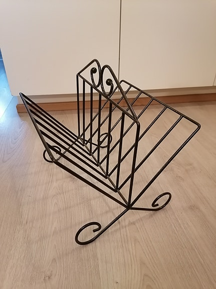 Metallinen lehtiteline