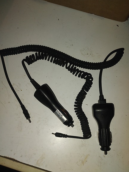 Vanhat Nokia autolaturit