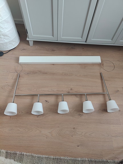 Ikea kattovalaisin